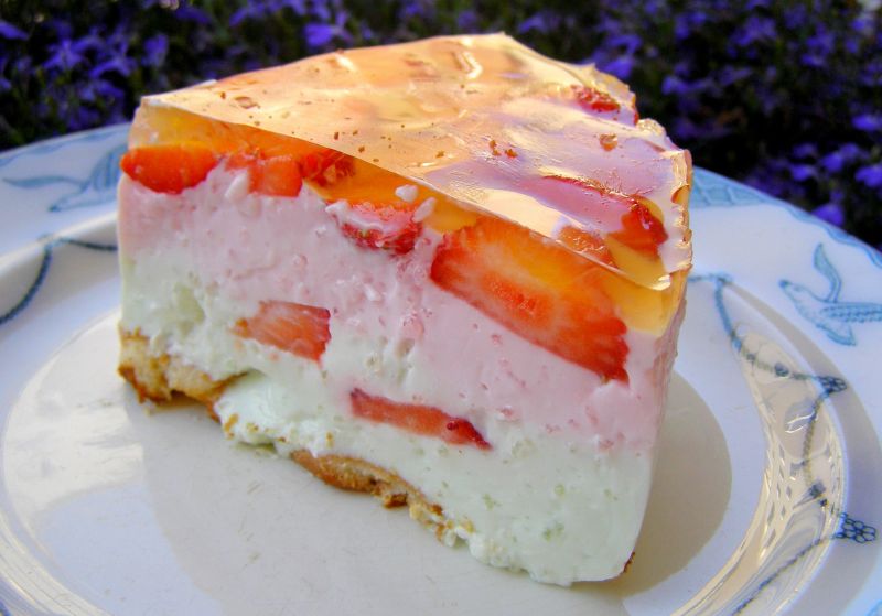 Deser jogurtowo-śmietankowy z galaretkami