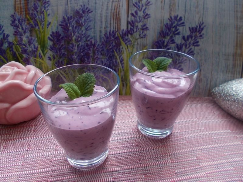 Deser jogurtowy z miodem  Deser jogurtowy z miodem