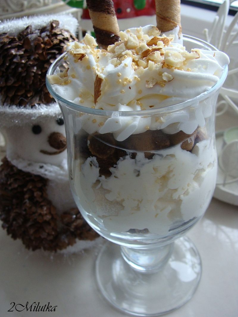 Deser kawowo-orzechowy