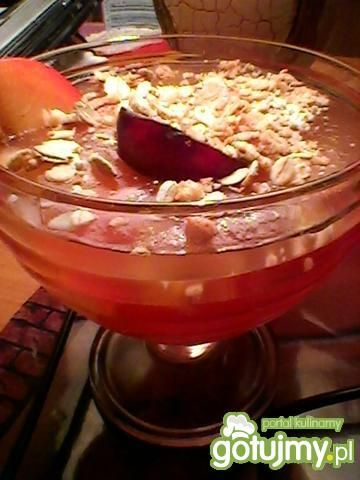 Deser kisielowy ze śliwkami