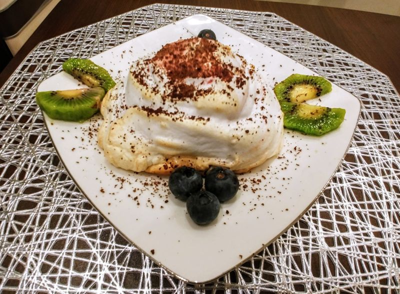 Deser lodowy zapiekany w bezie