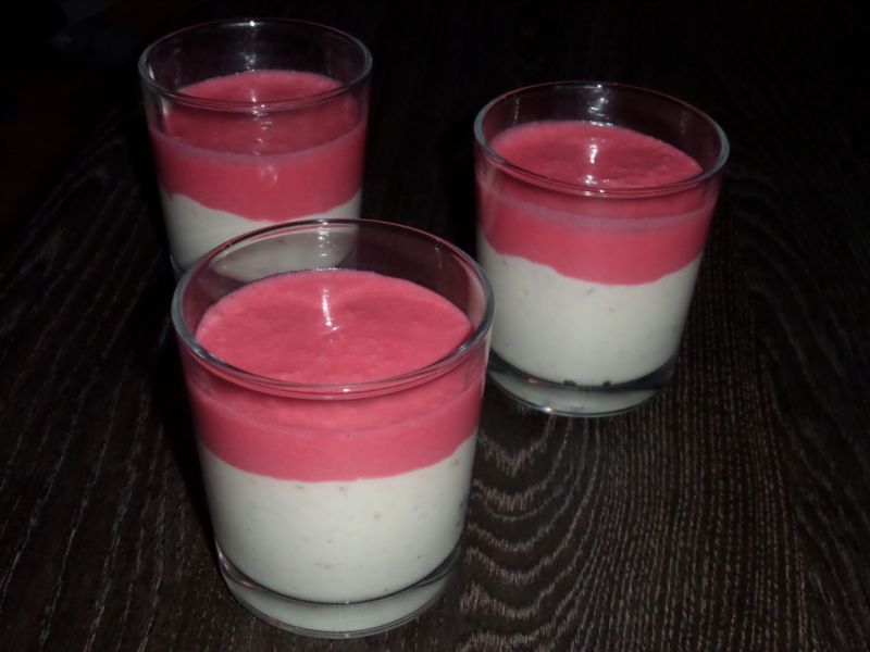 Deser malinowo - bananowy