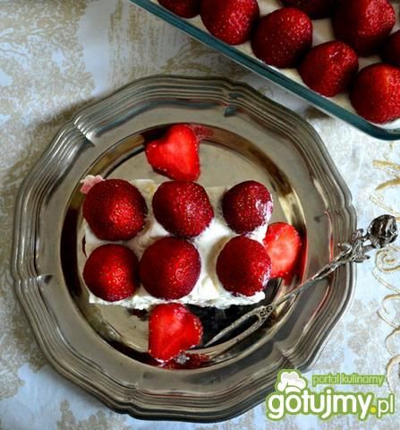Deser mascarpone z truskawkami Deser mascarpone z truskawkami