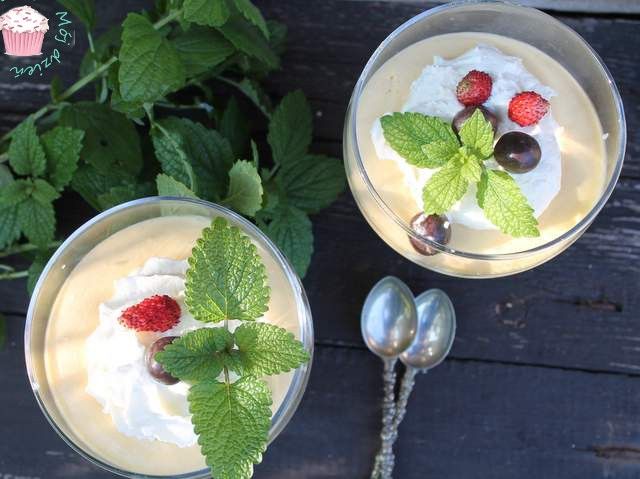 Deser owocowy z mango Deser owocowy z mango