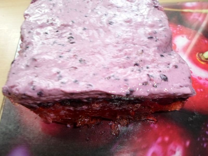 Deser podwójnie jeżynowy