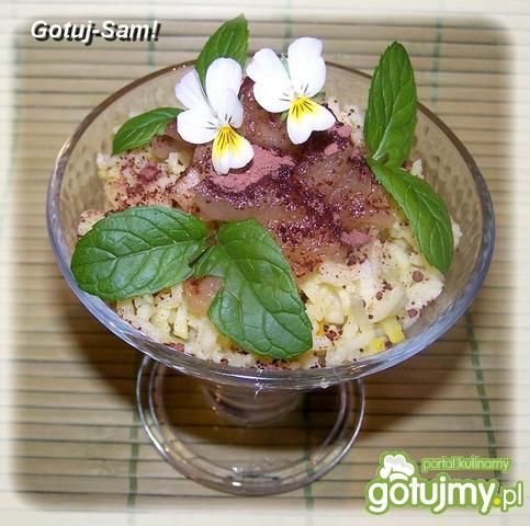 Deser ryżowy z bratkiem polnym