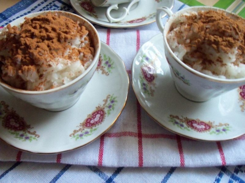 Deser ryżowy z cynamonem Deser ryżowy z cynamonem