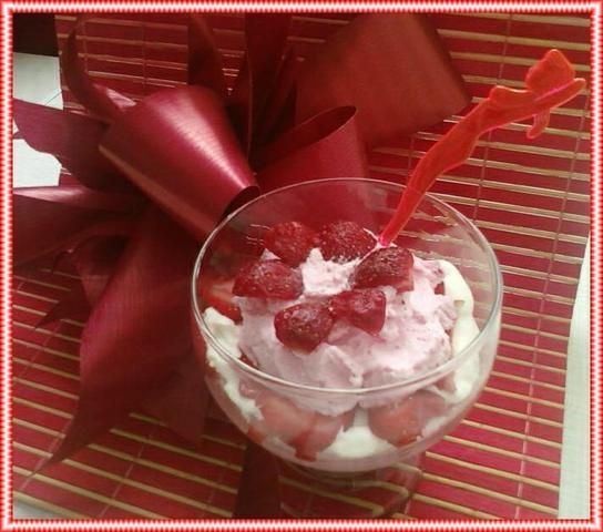 Deser trrrrrrruskawkowy :) Deser trrrrrrruskawkowy :)