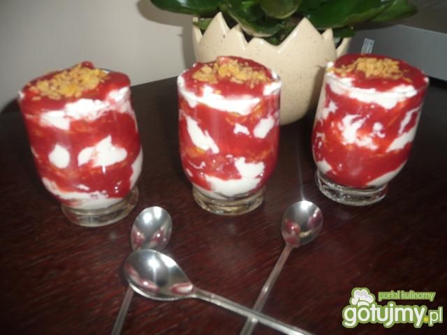 deser truskawkowy z mascarpone deser truskawkowy z mascarpone