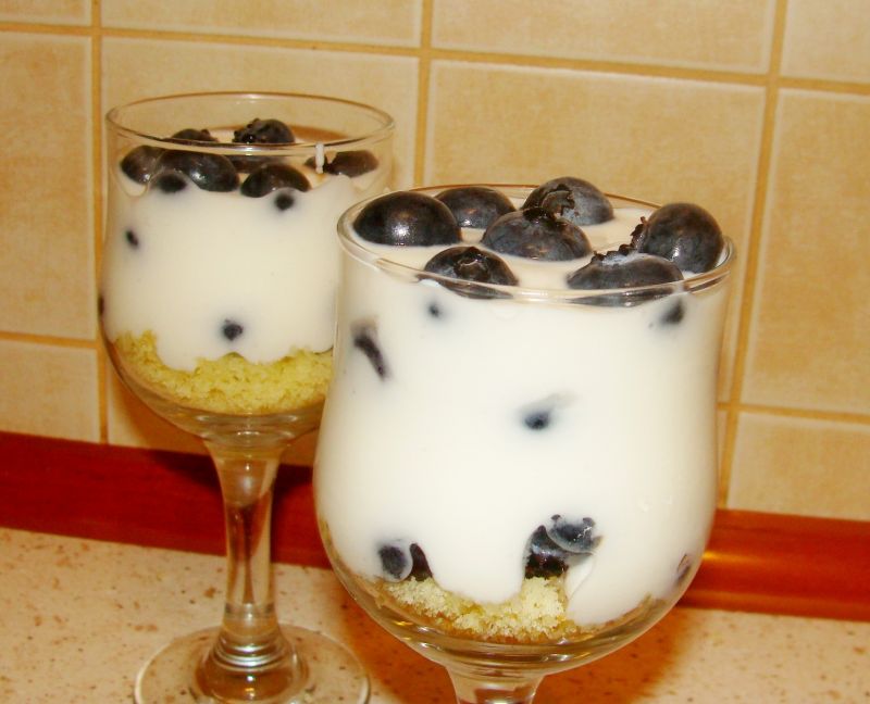 Deser z borówkami Deser z borówkami