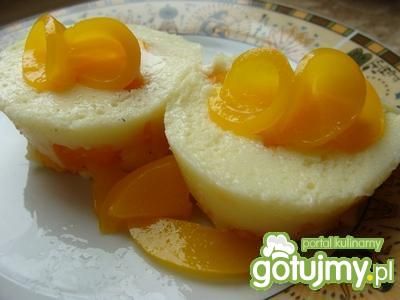 Deser z brzoskwinią Deser z brzoskwinią