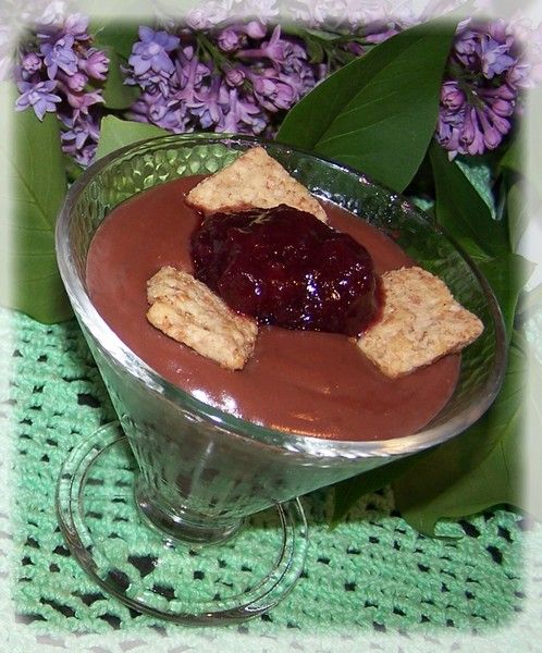 Deser z ciasteczkiem zbożowym.