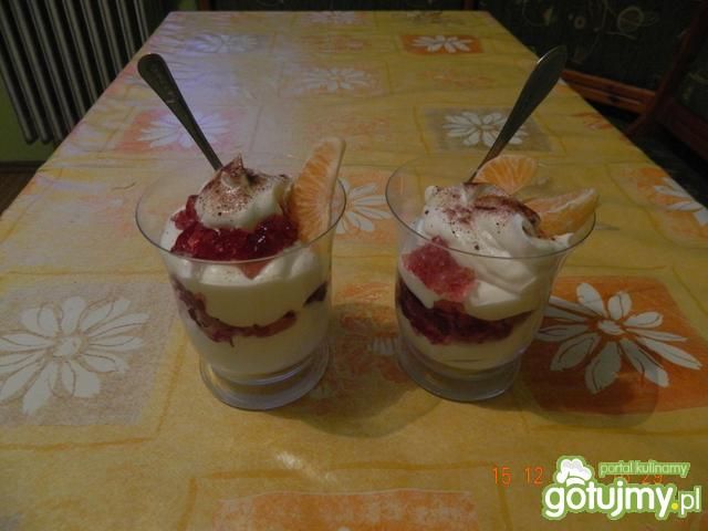 Deser z galaretka Deser z galaretka