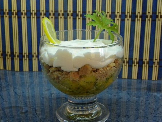 Deser z geranium i owocami Deser z geranium i owocami