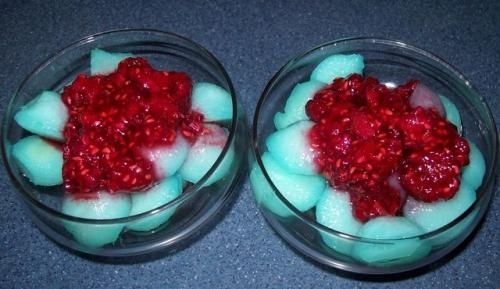 Deser z kuleczkami z gruszki