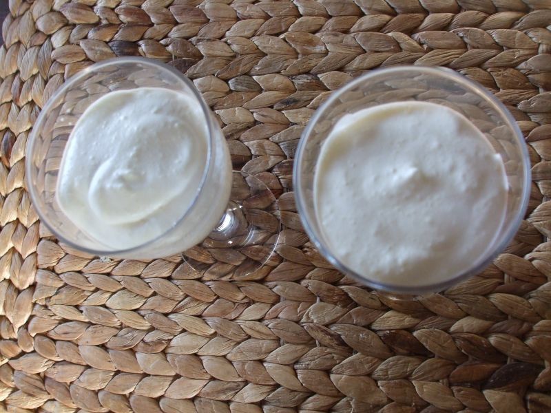 Deser z malinami i mascarpone Deser z malinami i mascarpone
