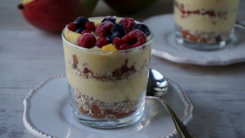 Deser z mango i bakaliami (bez cukru)