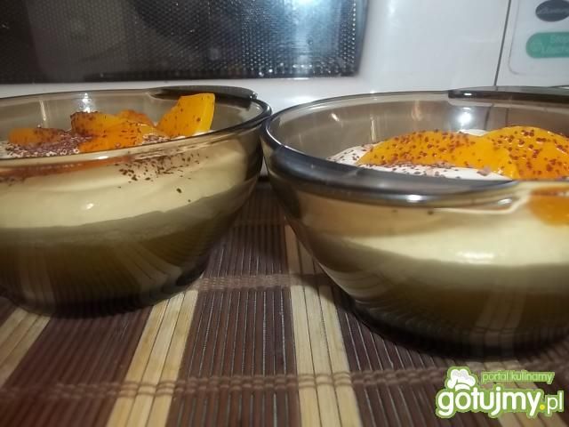 Deser z musem rabarbarowym Deser z musem rabarbarowym