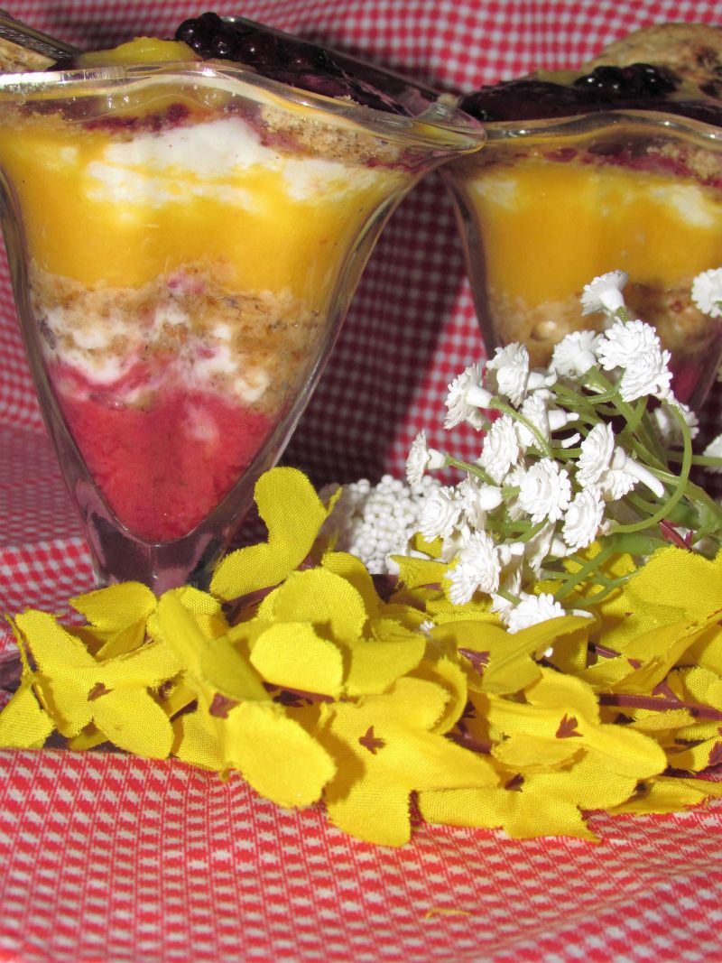 Deser z owocami na śniadanie