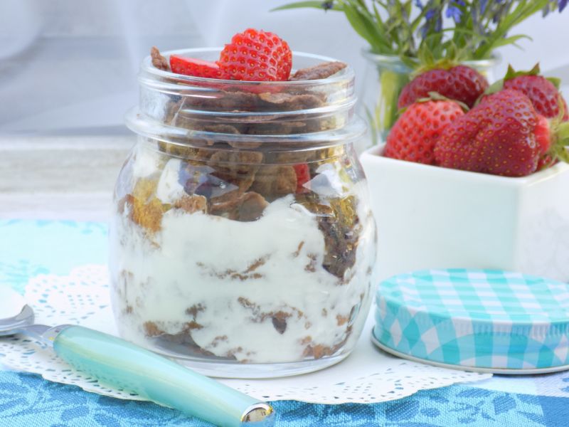 Deser z płatkami w słoiczku  Deser z płatkami w słoiczku