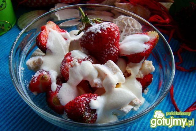 Deser z truskawek  Deser z truskawek