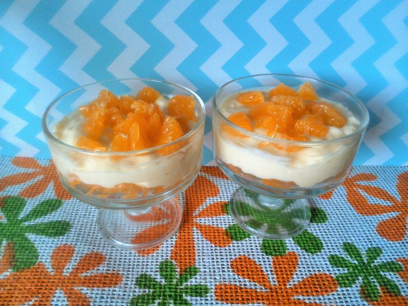 Deserek budyniowy z mandarynką 