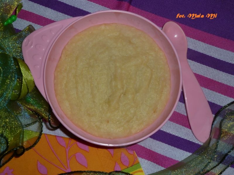 Deserek: Kasza jaglana z gotowanym jabłkiem Deserek: Kasza jaglana z gotowanym jabłkiem