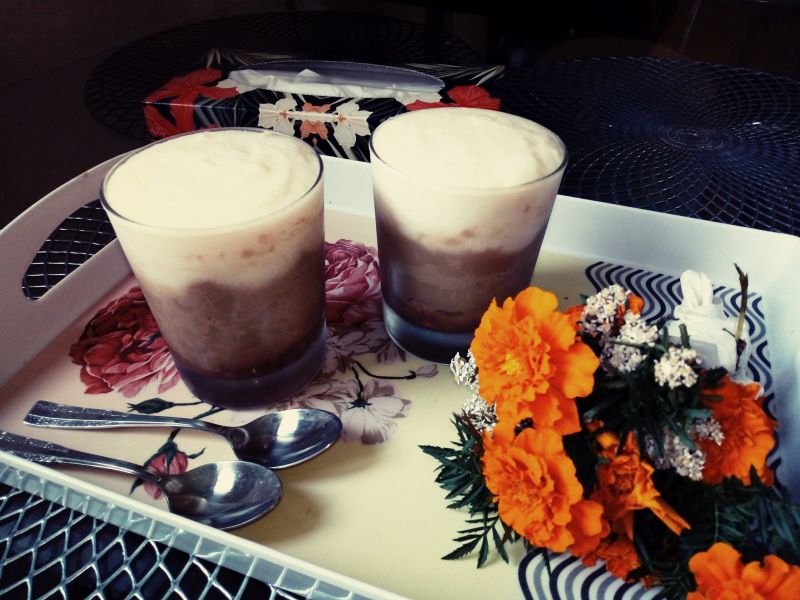 Deserkawowo - grysikowy