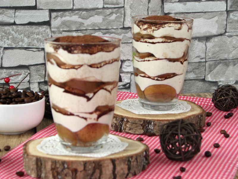 Desery tiramisu