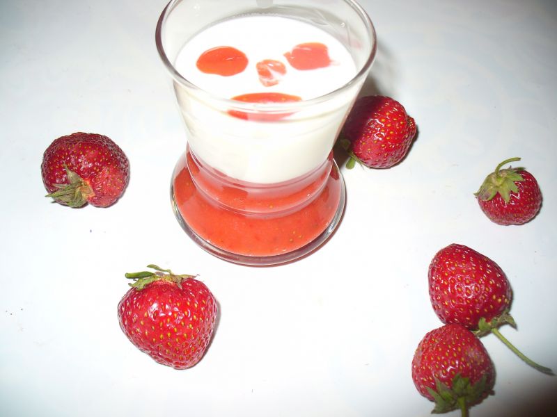 Desre z truskawek i serka mascarpone