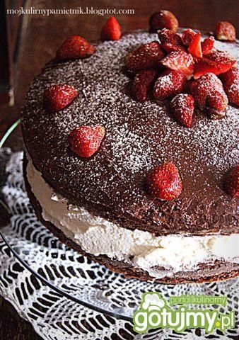 Devil cake z truskawkami Devil cake z truskawkami