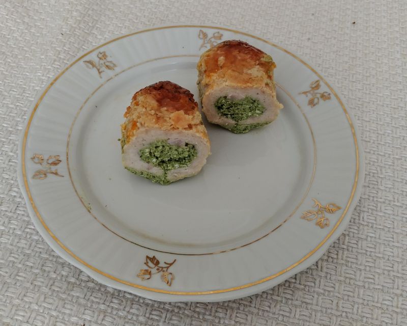 Devolay'e z nadzieniem brokułowo - szpinakowym Devolay'e z nadzieniem brokułowo - szpinakowym