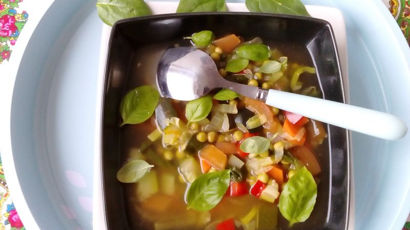 Dietetyczna zupa jarzynowa 7 smaków