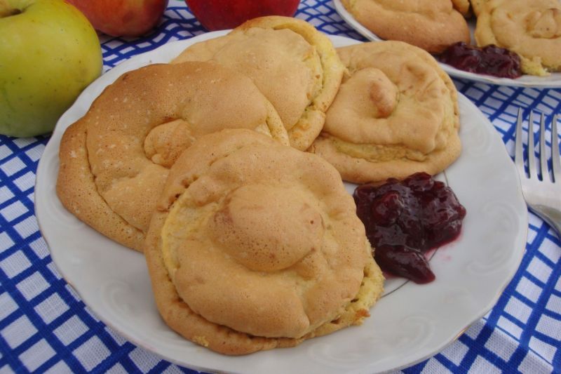 Dietetyczne jabłka w cieści Dietetyczne jabłka w cieści