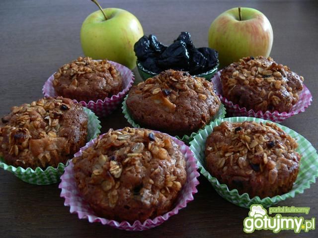 Dietetyczne jabłkowe muffinki ze śliwką Dietetyczne jabłkowe muffinki ze śliwką