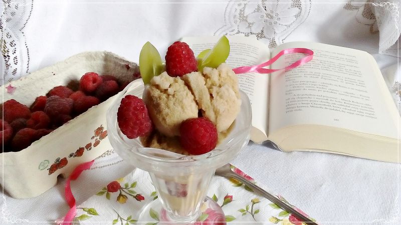Dietetyczne lody kawowe na białkach