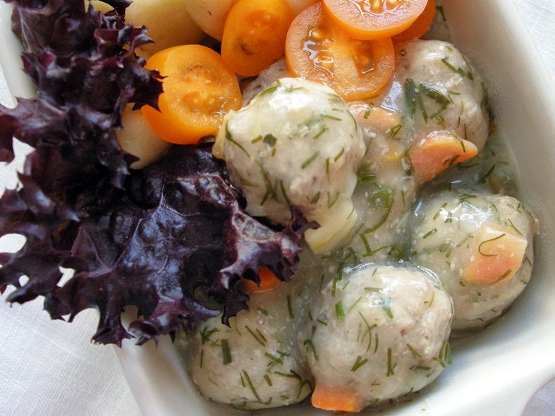 Dietetyczne pulpety w sosie koperkowym Dietetyczne pulpety w sosie koperkowym