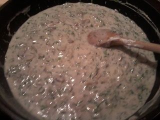 Dietetyczny sos pieczarkowy