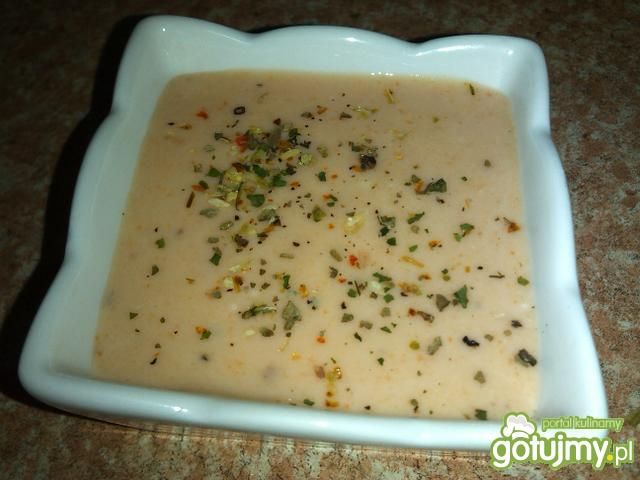 Dip sałatkowy na bazie jogurtu 0%