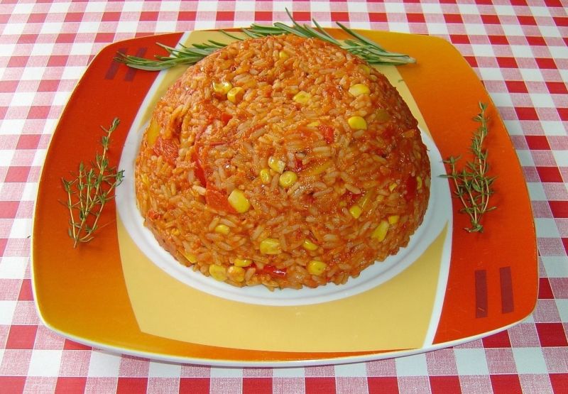 Djuvec - ryż z groszkiem / kukurydzą