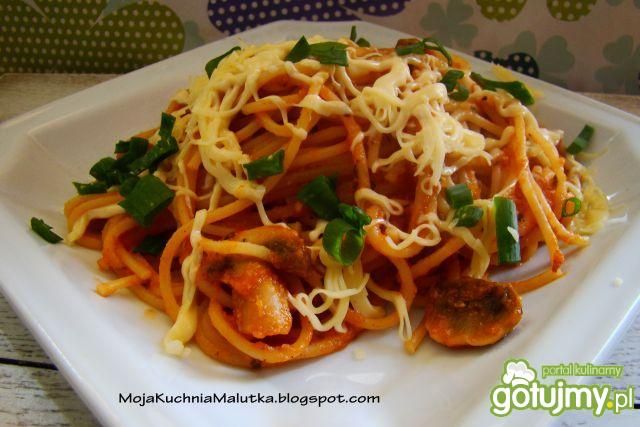 Długi makaron z bolońskim inaczej 