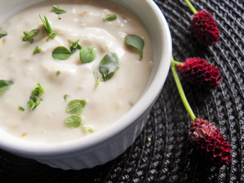 Do czego dodawać czosnek?