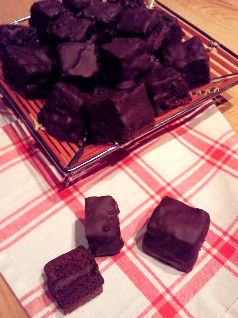 Domino - pierniczkowe ciasteczka Domino - pierniczkowe ciasteczka