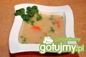 Domowa aromatyczna zupa jarzynowa