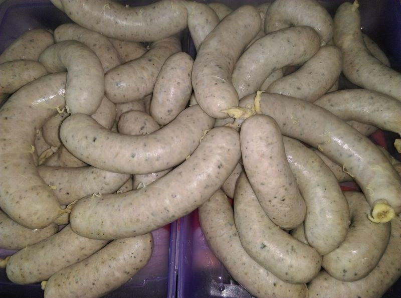 Domowa biała kiełbasa parzona Domowa biała kiełbasa parzona