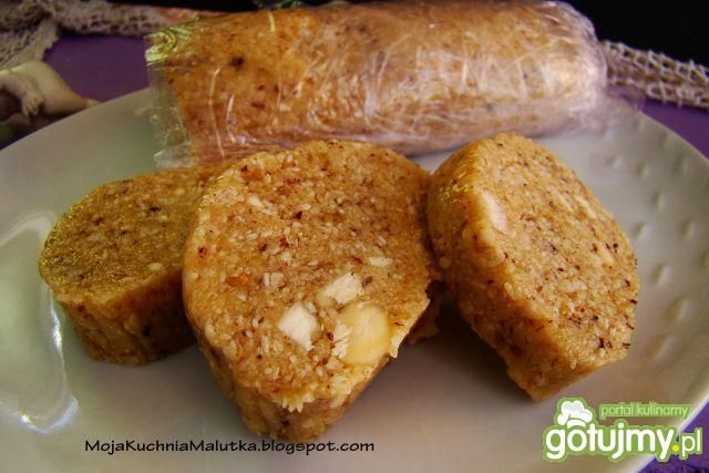 Domowa chałwa z migdałami 