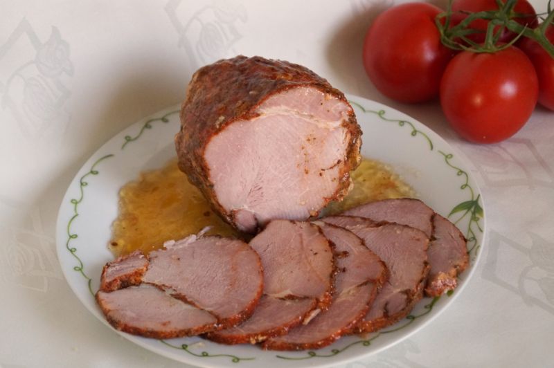 Domowa delikatna wędlina z karkówki