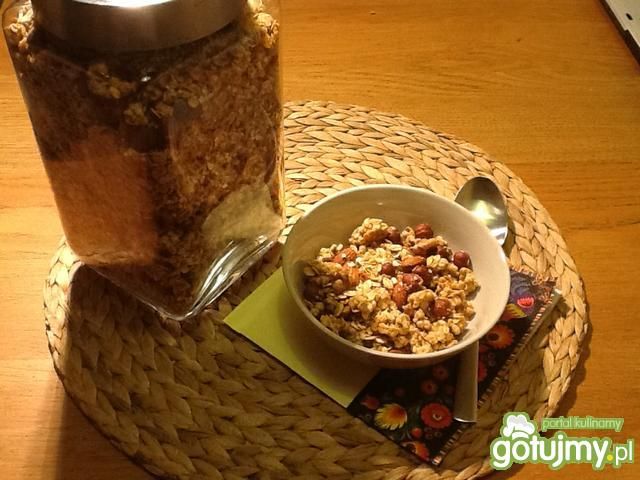 Domowa granola orzechowa Domowa granola orzechowa