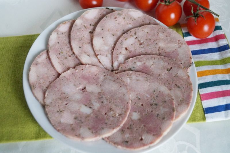 Domowa mielonka z kawałkami schabu   Domowa mielonka z kawałkami schabu