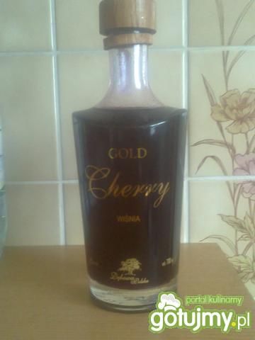 Domowa nalewka z wiśni Domowa nalewka z wiśni